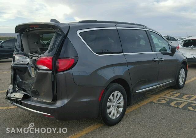 Chrysler Pacifica Voyager Town Country  Auto Punkt 4