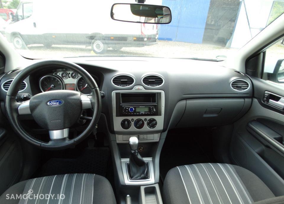 Ford Focus 1.6i 101KM Klima Tempomat 9