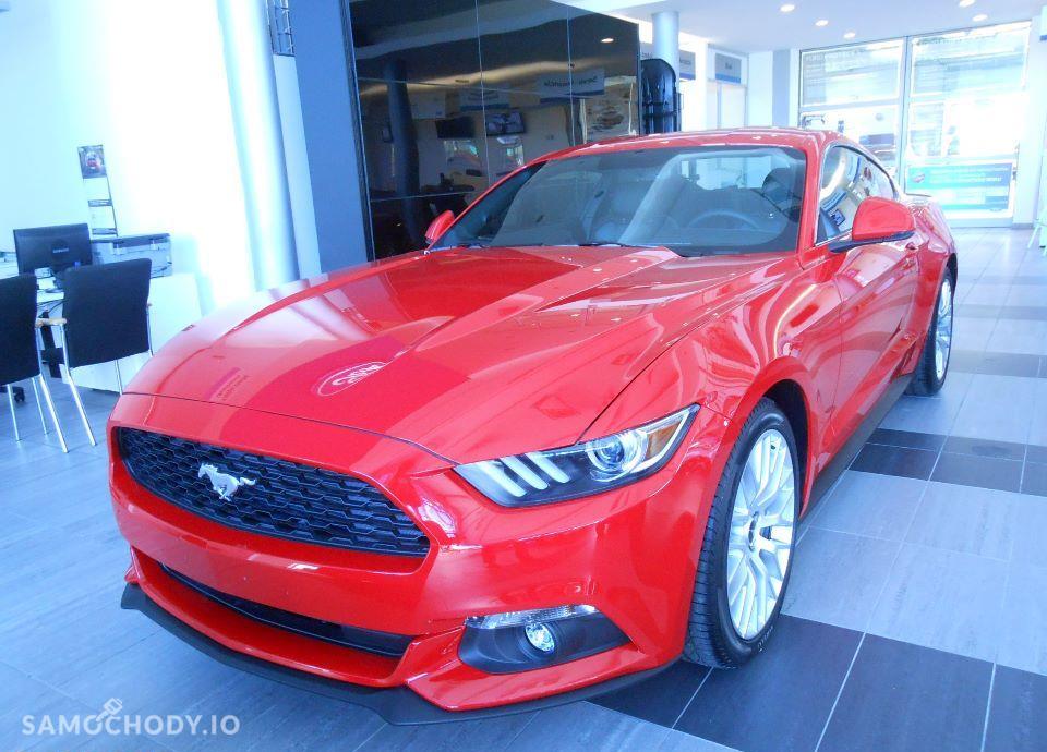 Ford Mustang Ecoboost Race red 317KM Pakiet premium maj 2017 4