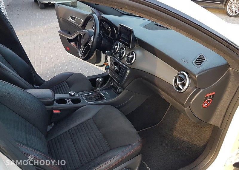 Mercedes-Benz CLA 1,6i 156KM CLA 200 AMG Styling Panorama Bi Xenon Alu Navi Fv23% 16