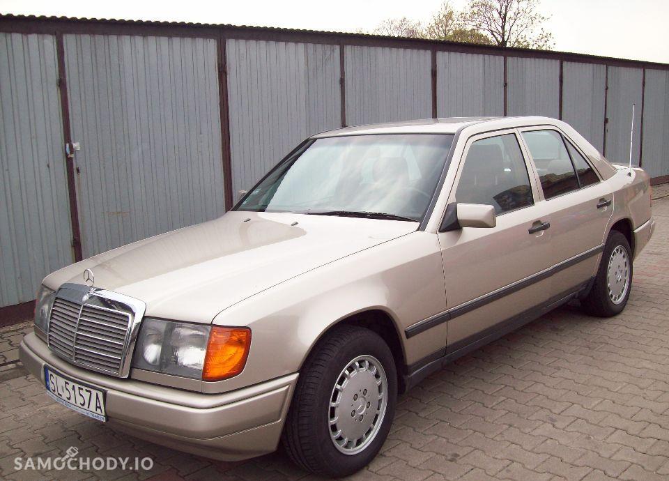 Mercedes-Benz Klasa E Gratka dla miłośników klasyki lat osiemdziesiątych 1