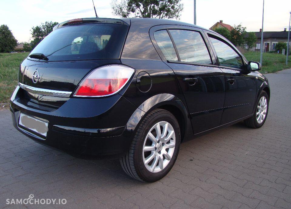 Opel Astra 1,6 KLIMA CZARNA tempomat SUPER STAN oplacona małe 46