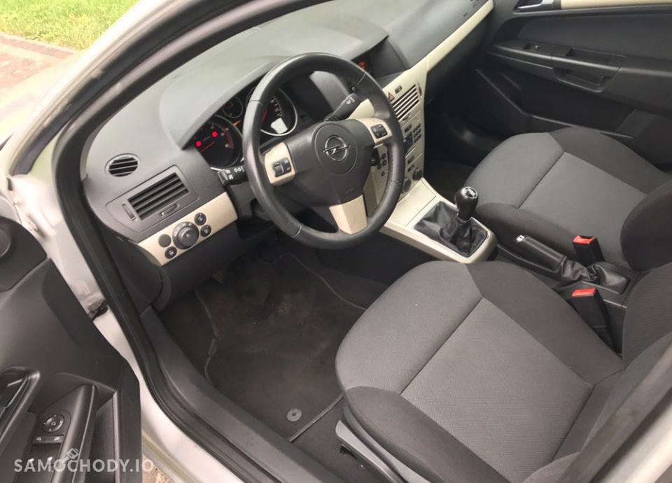 Opel Astra 1.9 cdti klimatyzacja /po opłatach/ 22