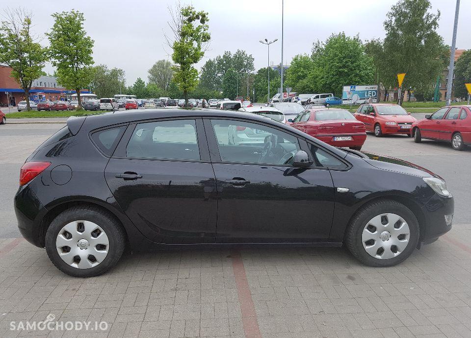 Opel Astra 1,6 benzyna salon polska pierwszy właściciel serwisowana 37