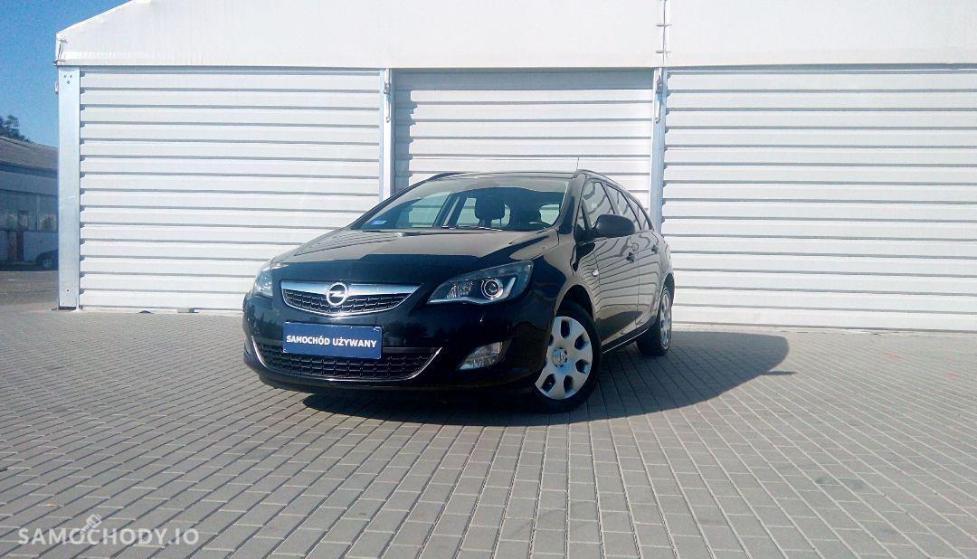 Opel Astra Klimatyzacja / Vat 23 % 1