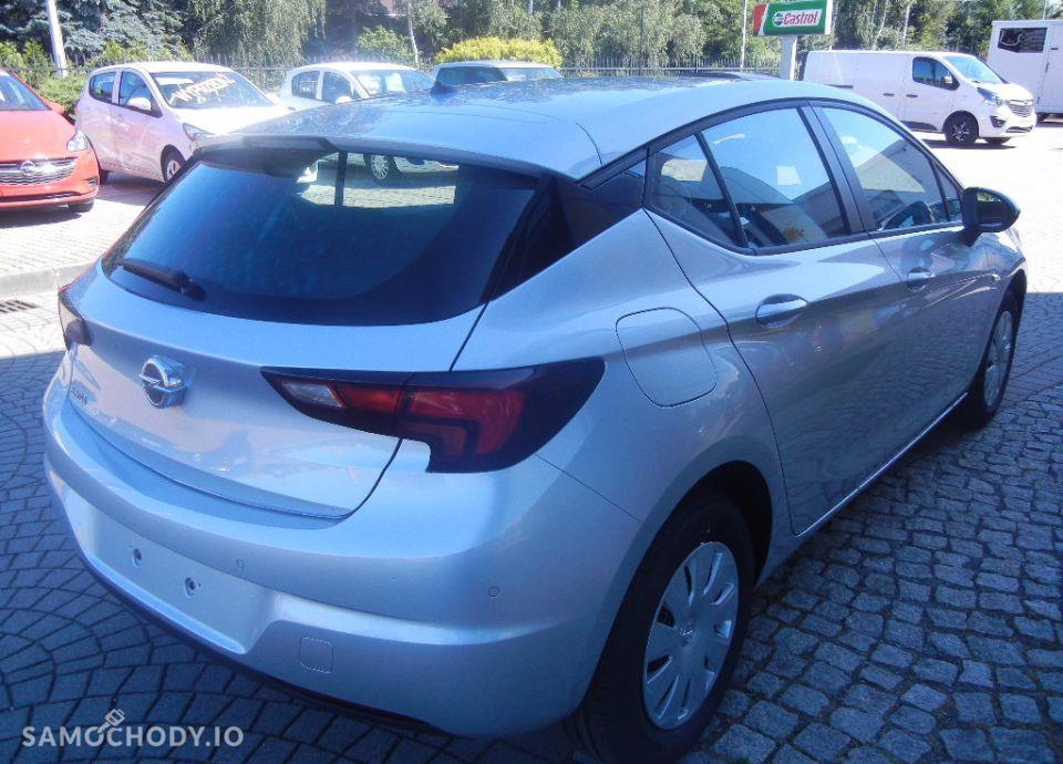 Opel Astra Nowy Essentia 1.4 100 KM doposażona Autoryzowany Dealer Opel 4