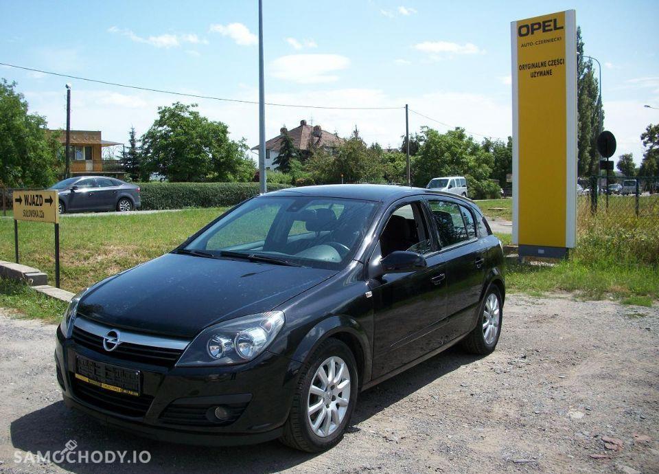 Opel Astra 1.6 z Niemiec mały przebieg wersja SPORT 7