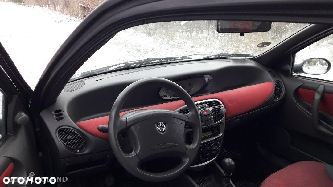 Lancia Ypsilon Lancia ypsilon rok 2001 poj 1200cm 2 airbag wspomaganie abs el szyby centr zamek 7