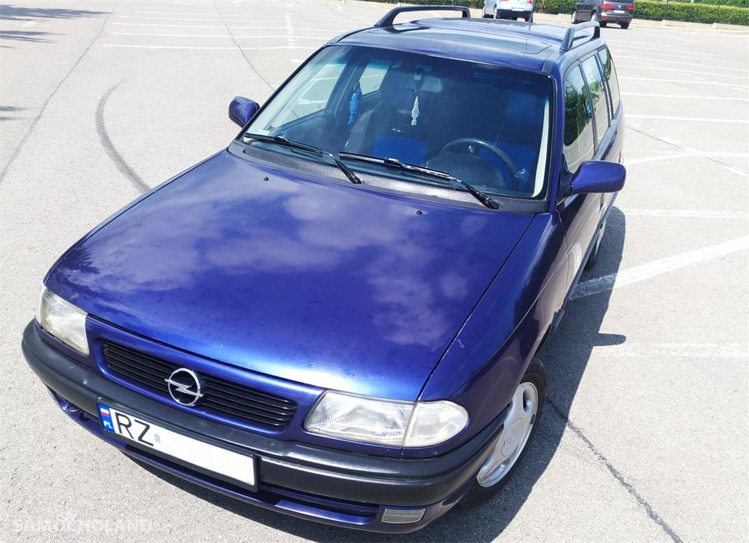 Opel Astra F (1991-2002)  1