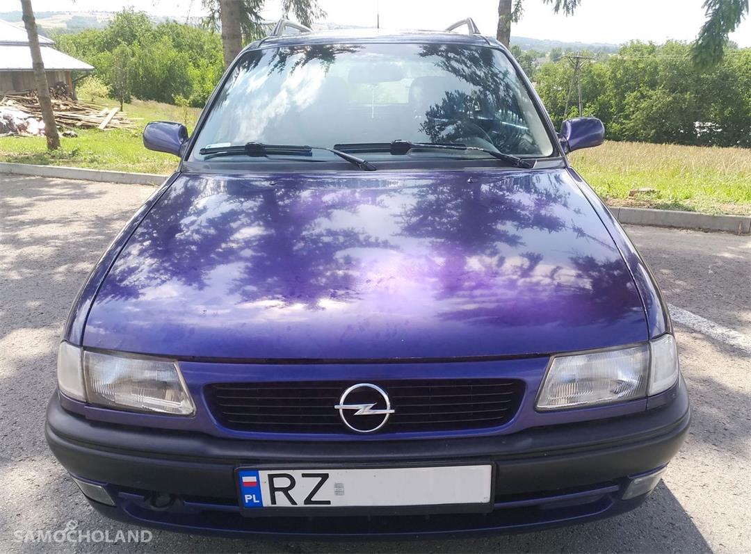 Opel Astra F (1991-2002)  7