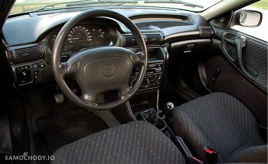 Opel Astra F (1991-2002) serwisowany,bezwypadkowy, zarejestrowany w Polsce 4