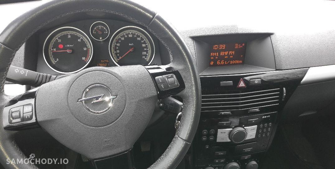 Opel Astra H (2004-2014) filtr cząstek stałych, przyciemniane szyby, diesel 4