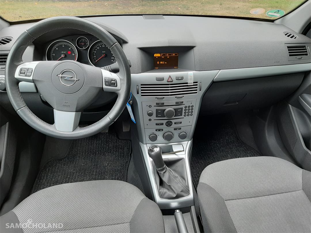 Opel Astra H (2004-2014) Opel Astra H 1,7 CDTI 110 KM 2009r 37