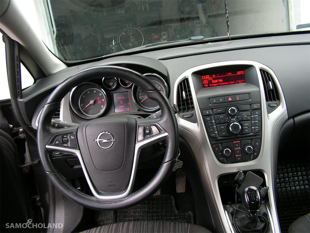 Opel Astra J (2009-2015)  16