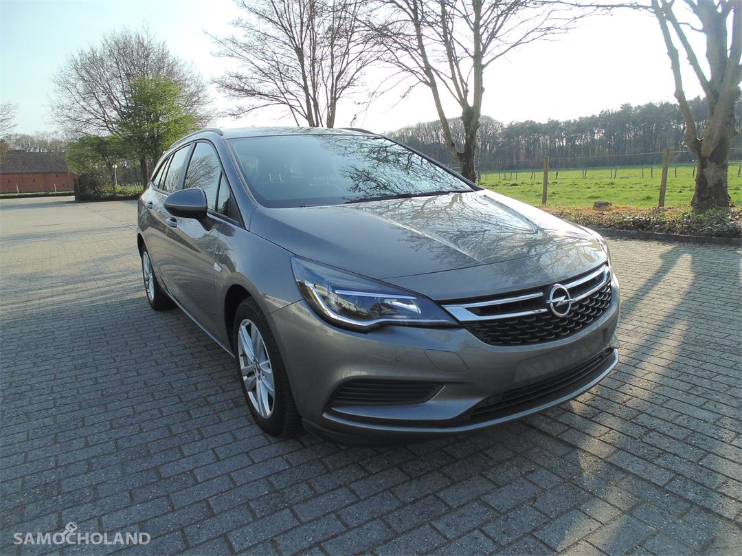 Opel Astra K (2015-) Opel Astra 1.6 CDTI Edition 1