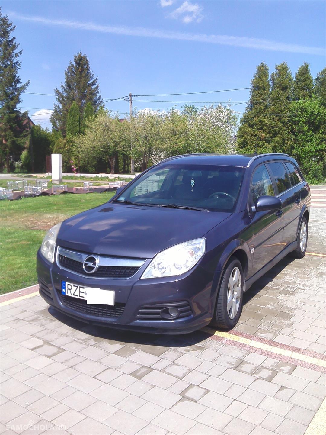 Opel Vectra C (2002-2008)  2