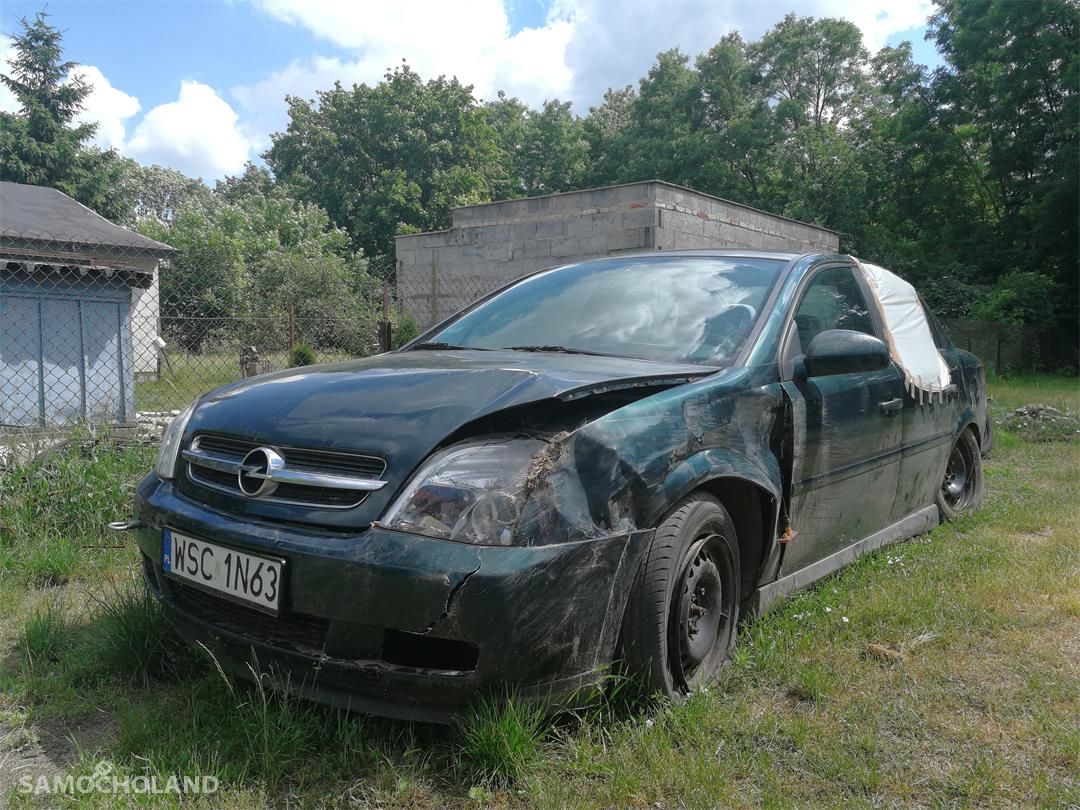 Opel Vectra C (2002-2008)  1