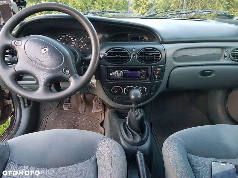 Renault Megane I (1996-2002)  7