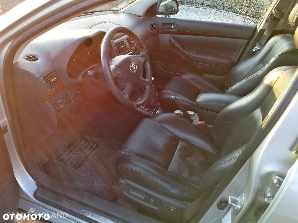 Toyota Avensis II (2003-2009) 2.2 D-CAT 177KM, 400Nm, full opcja, xenon, navi, webasto, skóra,bez wkładu finansowego 11