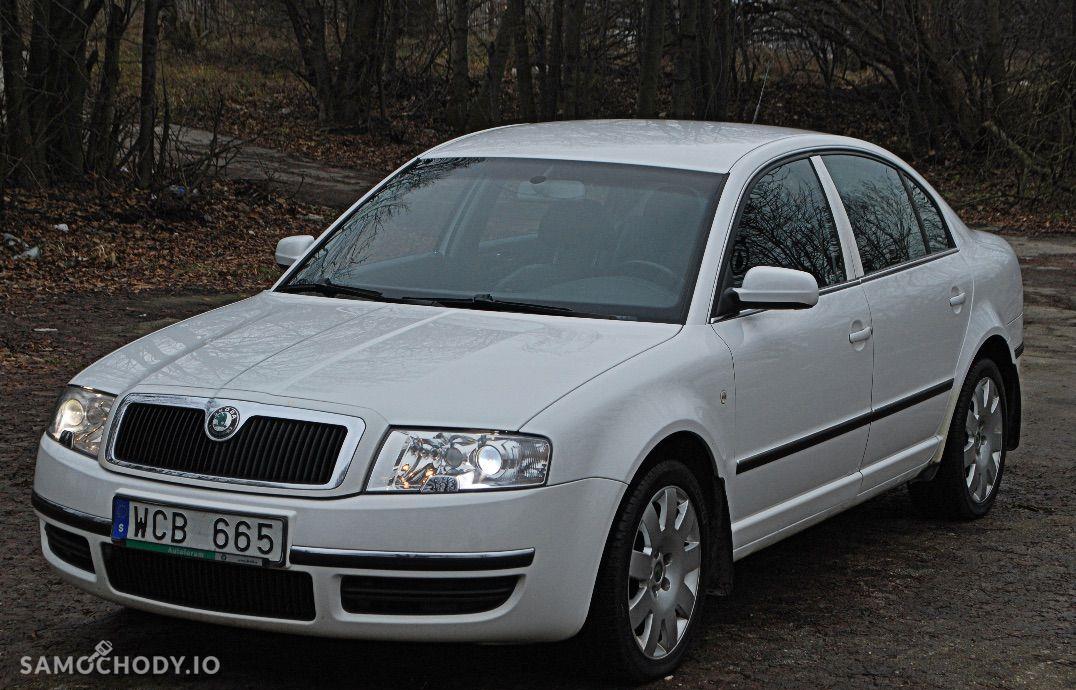 Škoda Superb Skoda Superb 2.8 V6, xenon, Pełna książka 1
