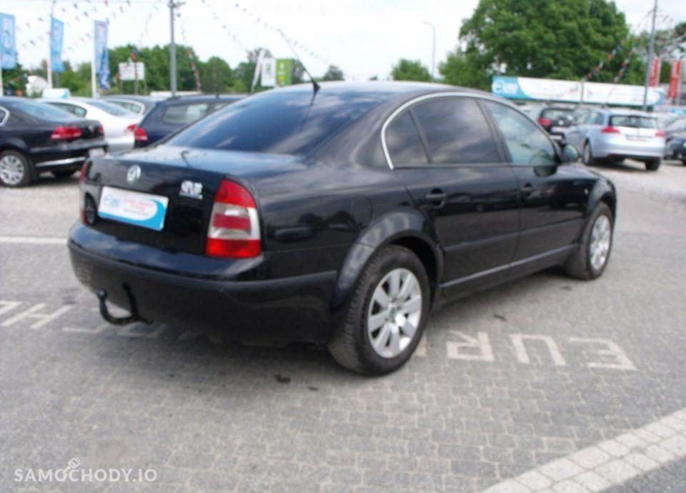 Škoda Superb 16