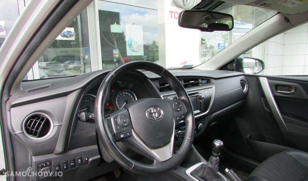 Toyota Auris 1.6 Prestige Navi Vat 23% 11