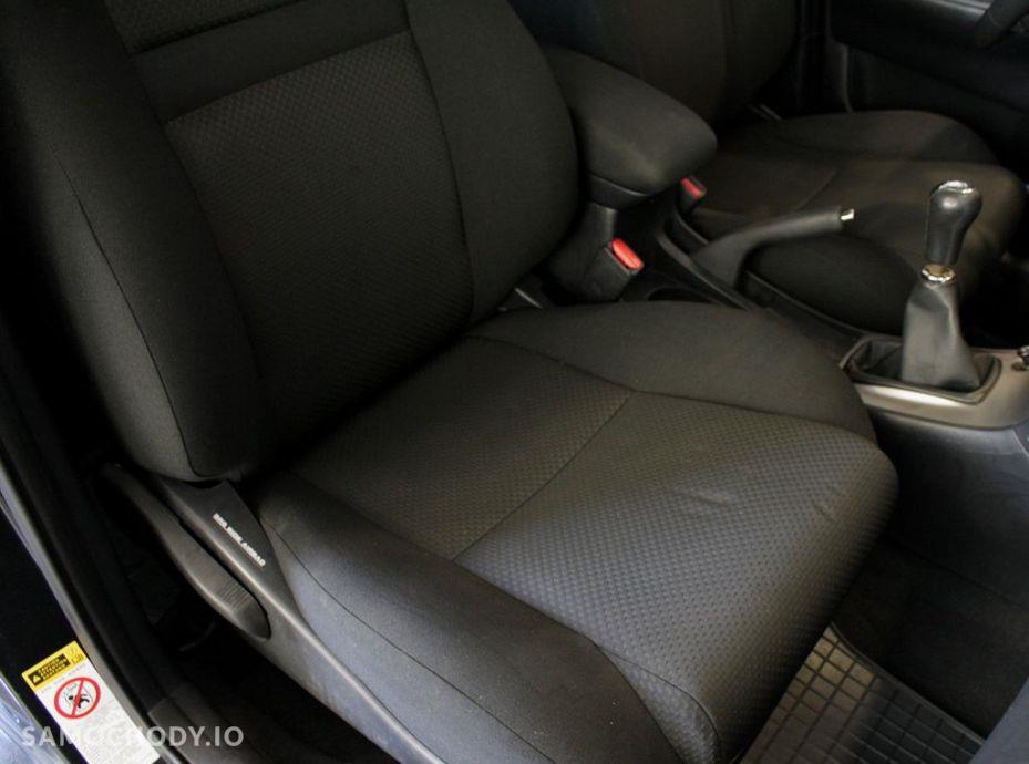 Toyota Corolla Bezwypadkowa Klimatronic Mały przeieg Gwarancja 11
